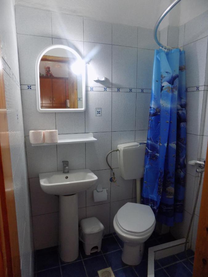 Dialekti Studios Тороні Екстер'єр фото